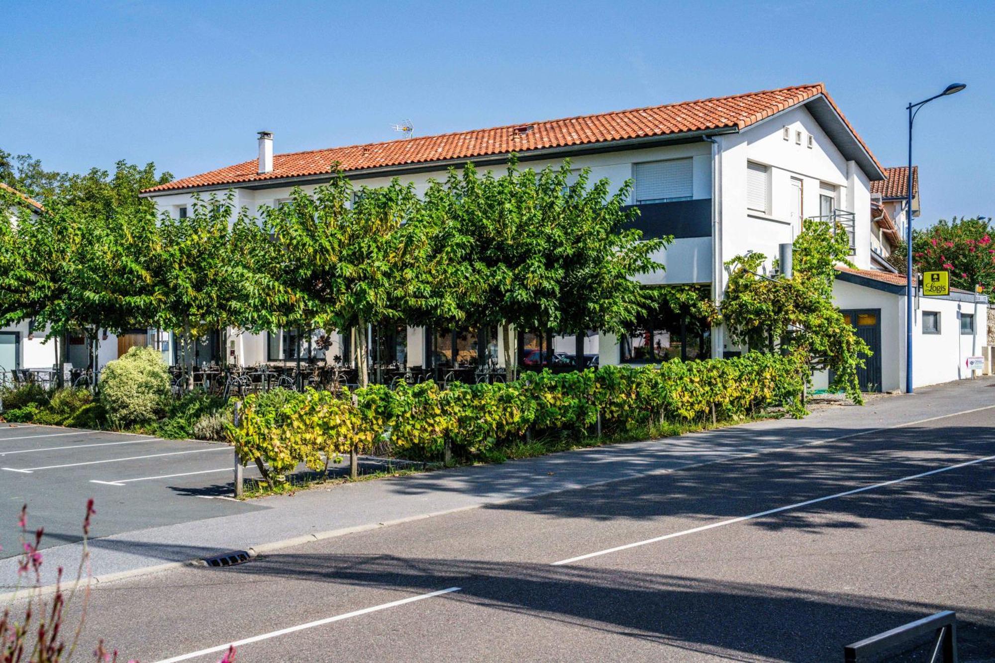 Logis Hotels Gnac E Pause Saint-Lon-Les-Mines Exterior photo