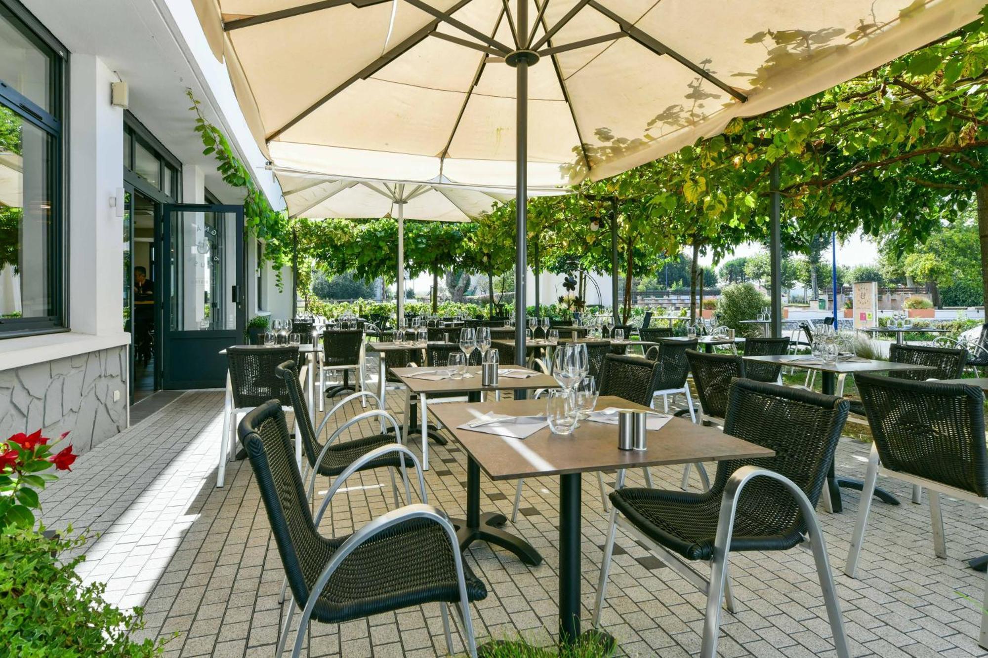 Logis Hotels Gnac E Pause Saint-Lon-Les-Mines Exterior photo