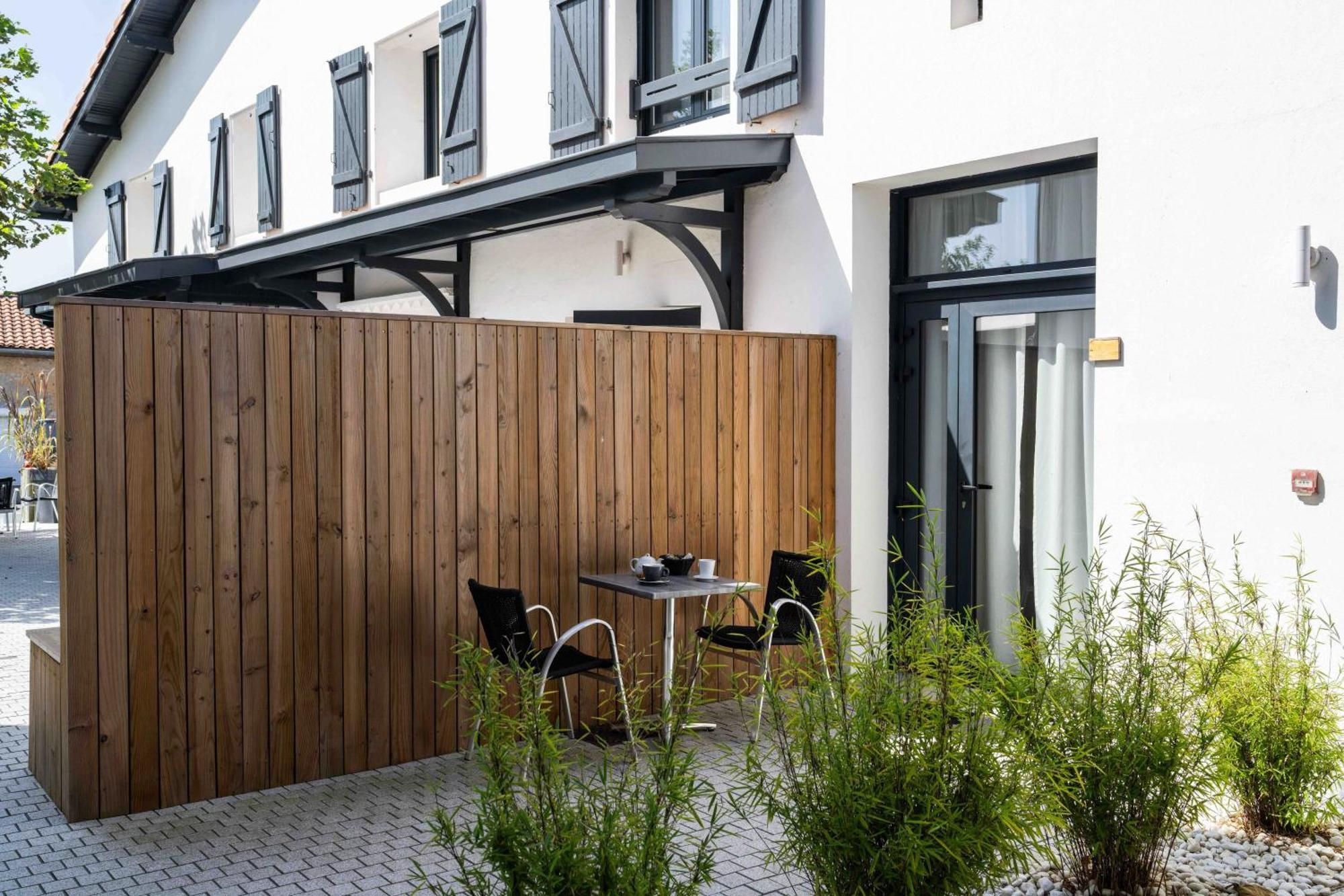 Logis Hotels Gnac E Pause Saint-Lon-Les-Mines Exterior photo